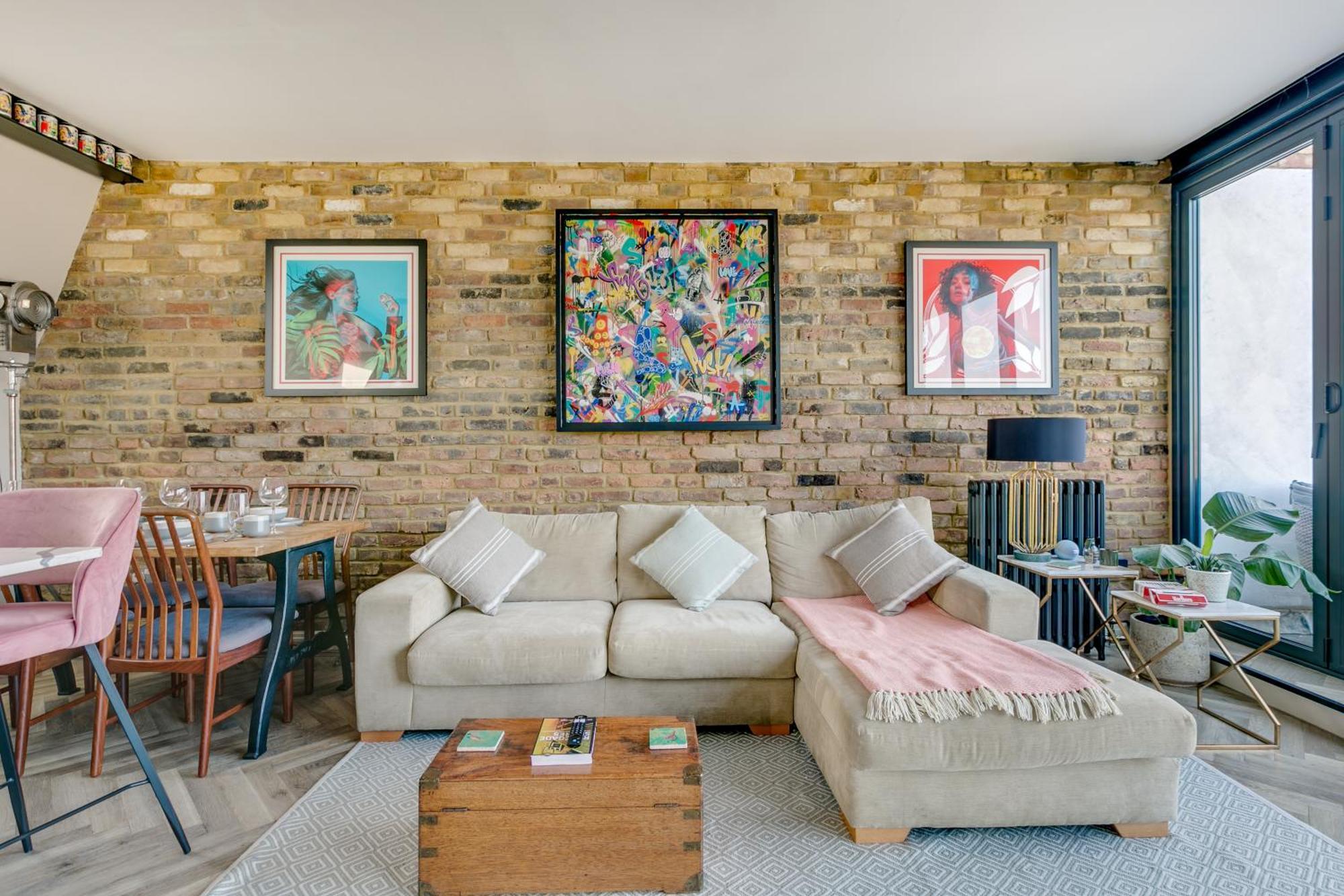 Stylish 2 Bed Flat With Balcony Great Views Nrtube Appartement Londres